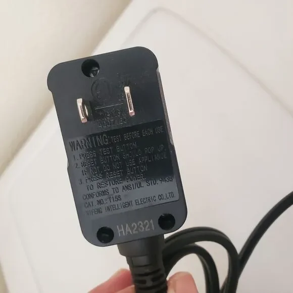 Wavy Talk Ionic Hair Dryer Rose Gold & Grey 1875W with Concentrator Nozzle - Picture 14 of 16